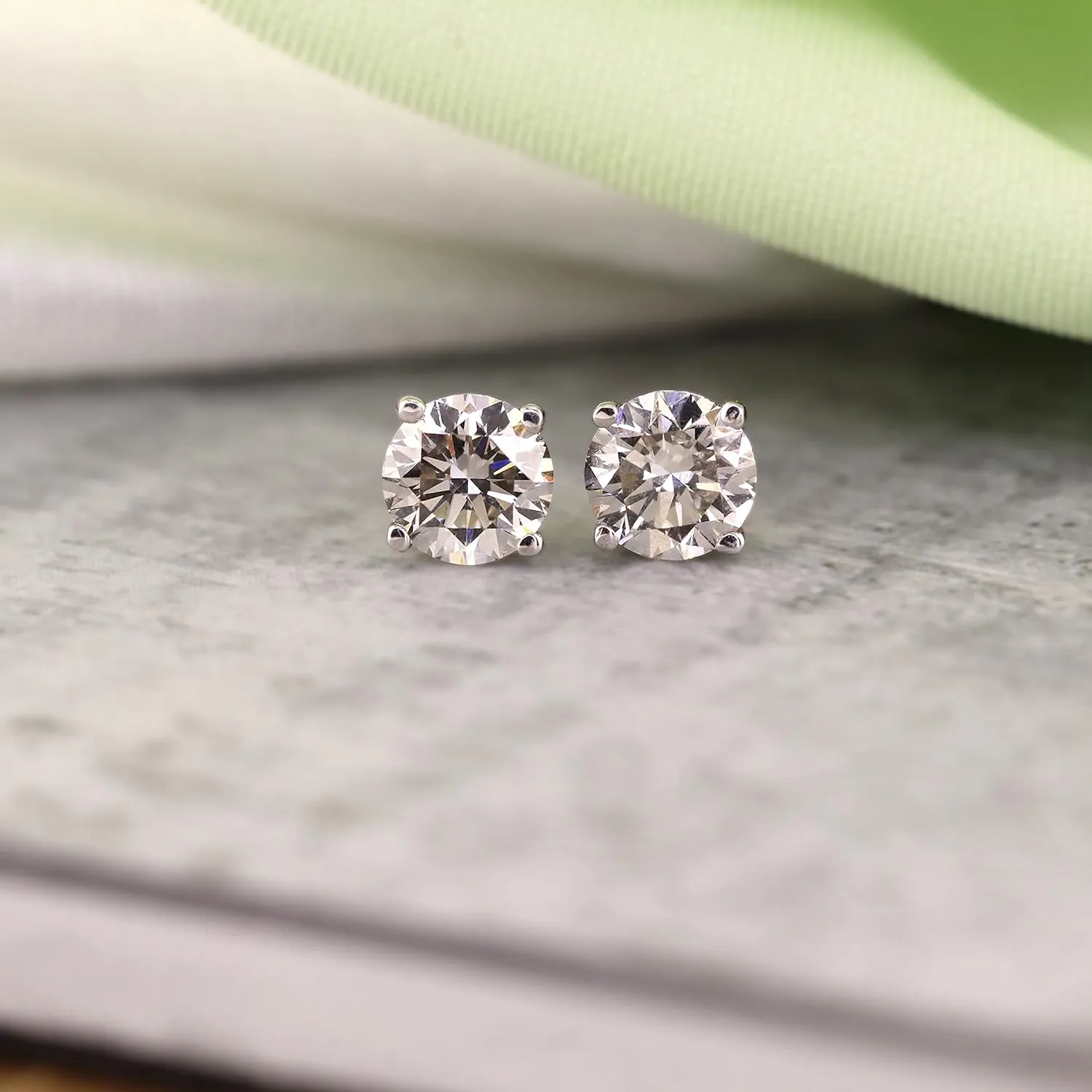 1/5 to 2 Carat Lab Grown Diamond Round Stud Earrings for Women in 14k Gold (VS2-SI1, 0.20 to 1.00 cttw) 4-Prong Setting Screw Back Studs by Diamond Wish