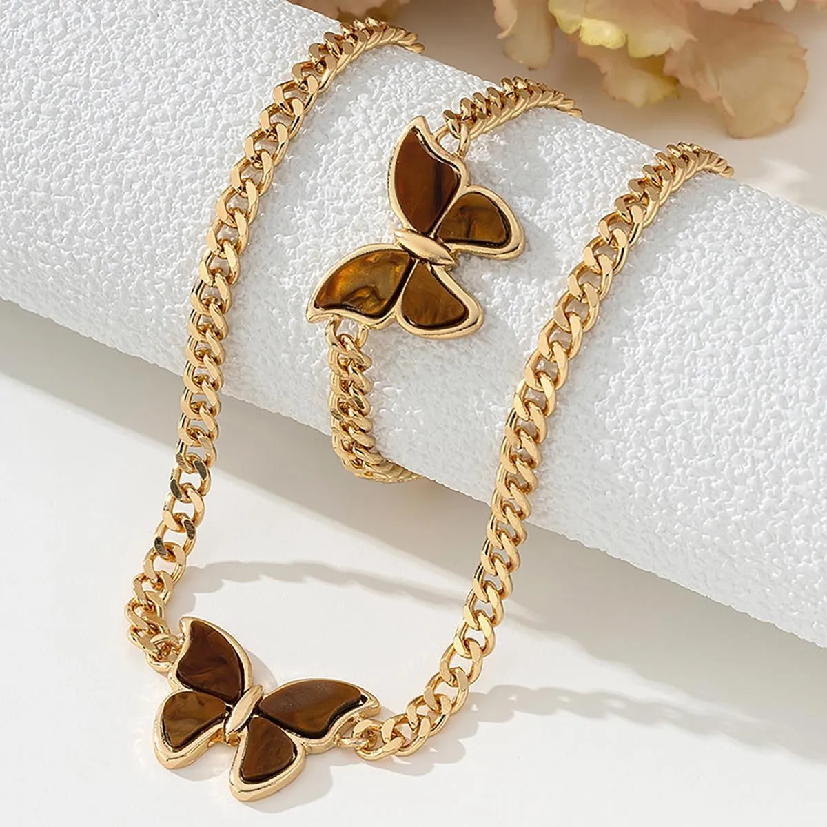 2 Pieces Butterfly Cuban Jewelry Set Gold Butterfly Necklaces Bracelet Set Chunky Gold Choker Necklace Vintage Butterfly Necklace Bracelet Set Fashion Butterfly Set Jewelry