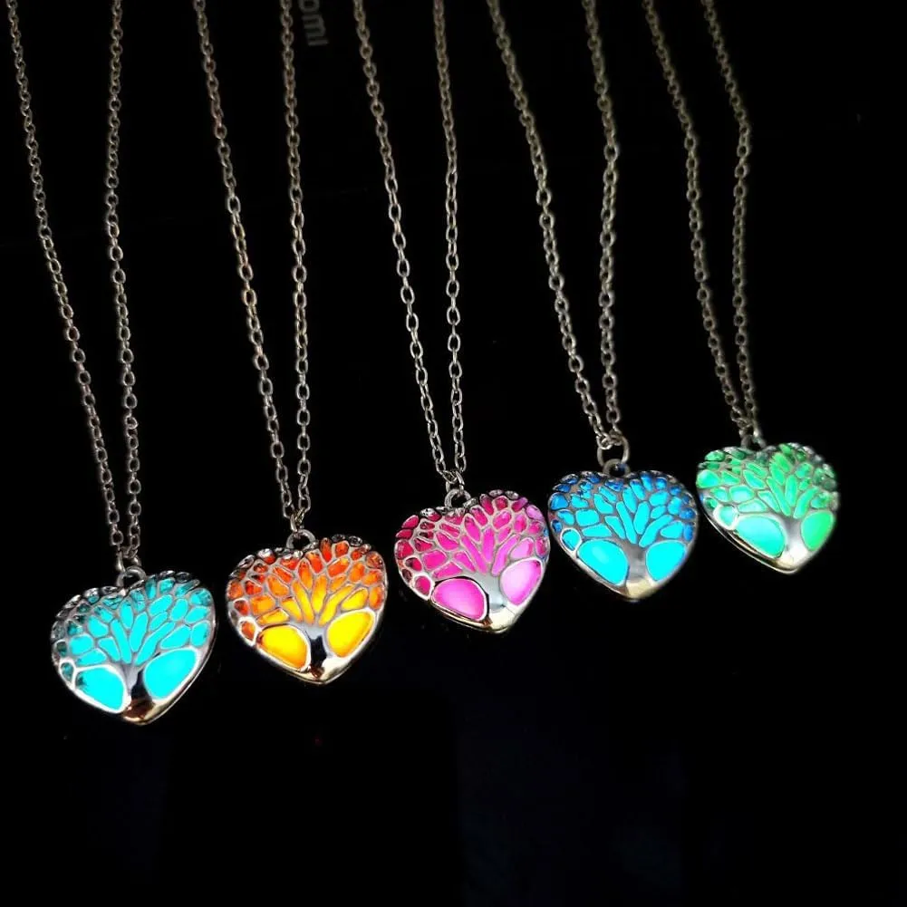 Ailiessy Tree of Life Necklace Glow in The Dark Heart Necklace Family Tree Pendant Necklaces for Women Friends Jewelry Gifts