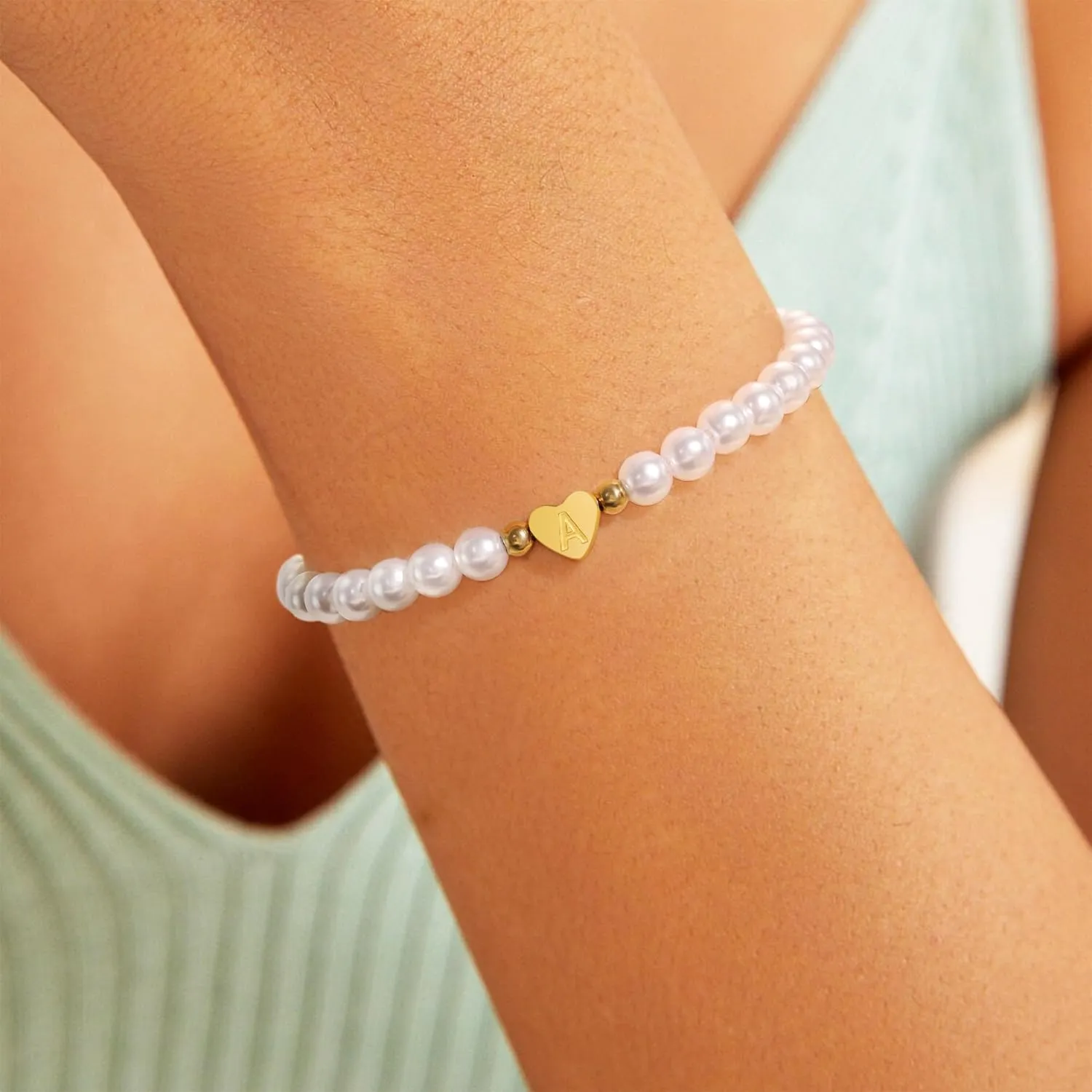 BAYLAY Pearl Initial Bracelet for Women - 18K Gold Plated Heart Letter A-Z Initial Bracelet for Teen Girls Pearl Bracelets for Women Dainty Gold Bracelet Flower Girl Gifts Bridesmaid Proposal Gifts