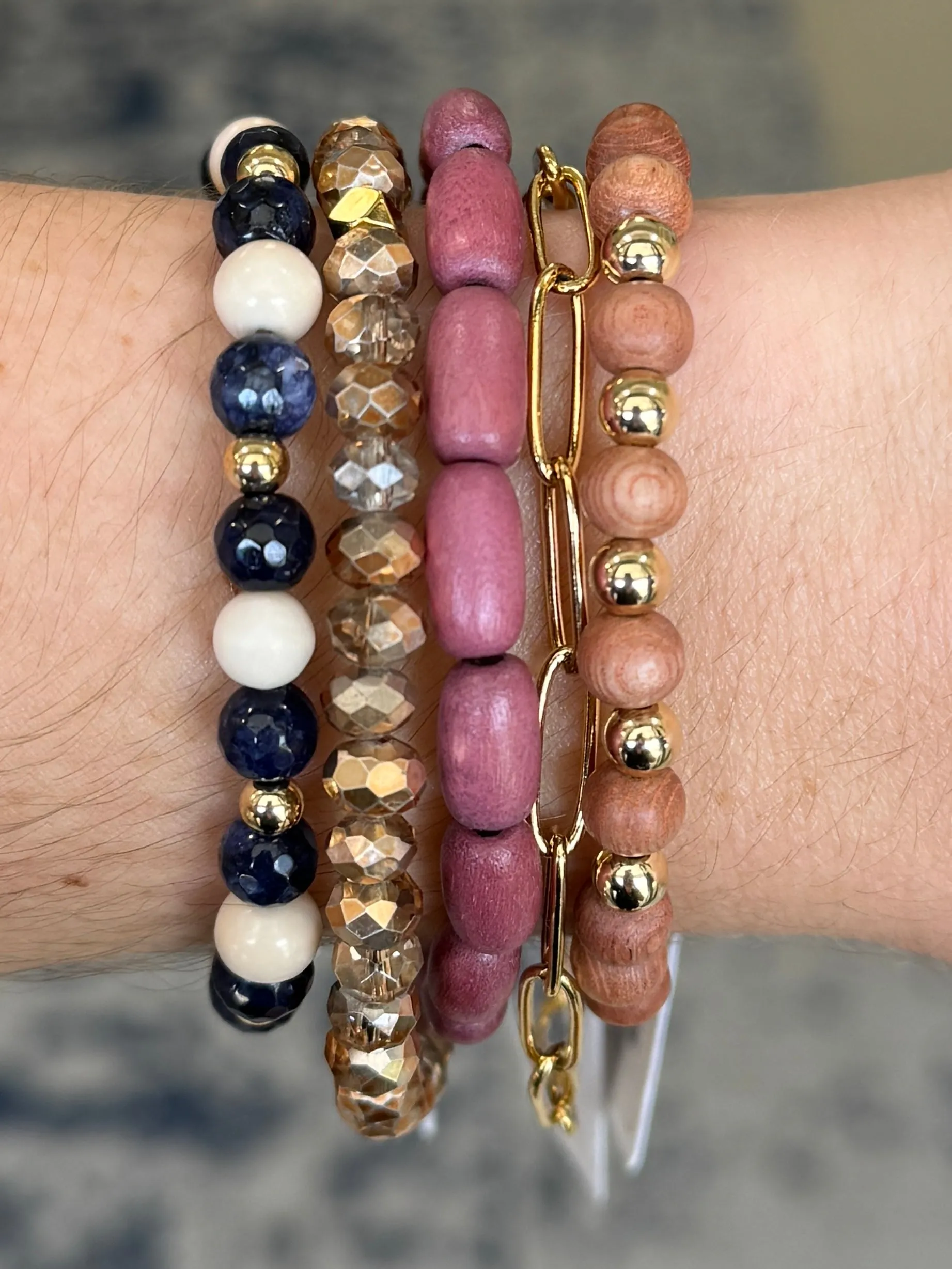 Berry Oval Wood 10x6mm Bracelet