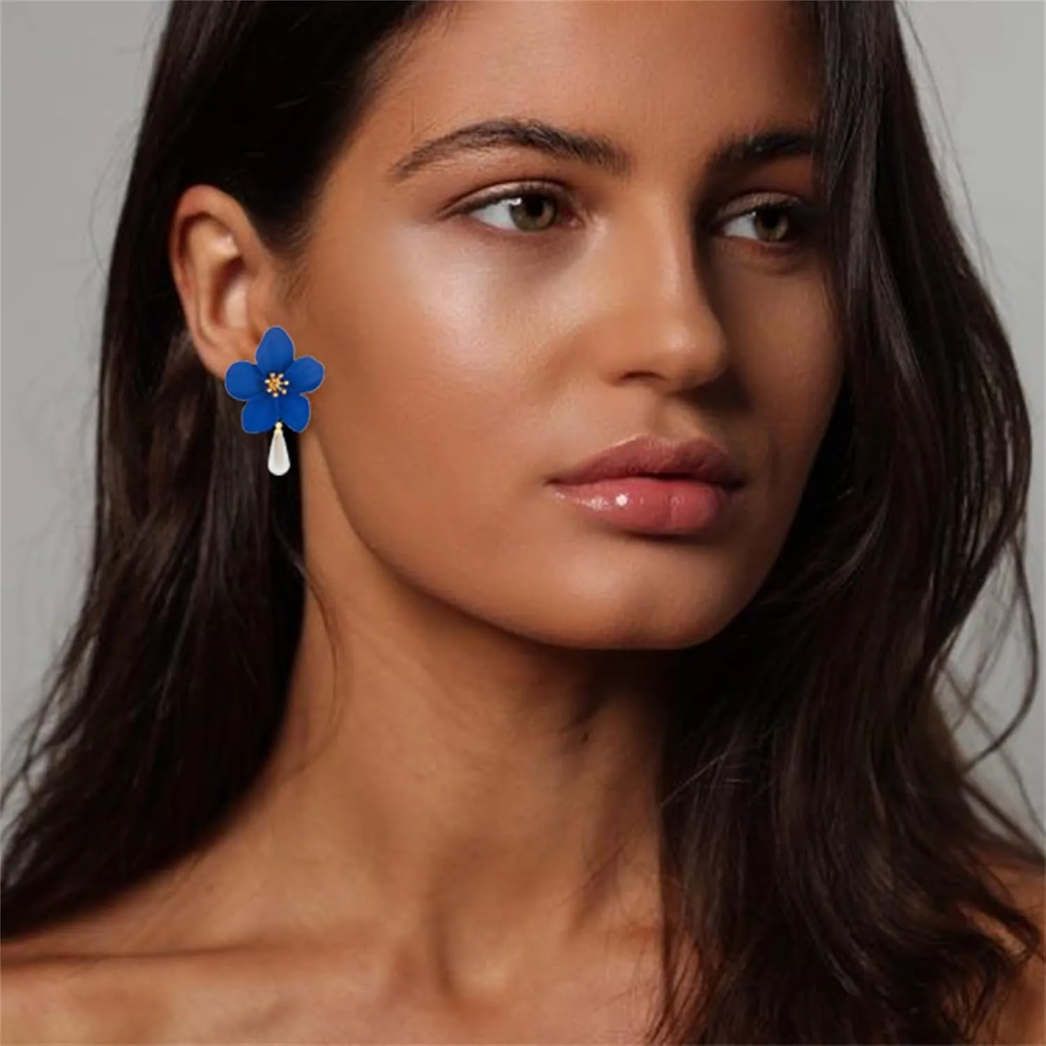 Boho Flower Earrings Necklace Stes for Women Handmade Pearl Flower Necklace Layered Floral Petal Earrings Cute Boho Matte Flower Statement Earrings Boho Wedding Jewelry