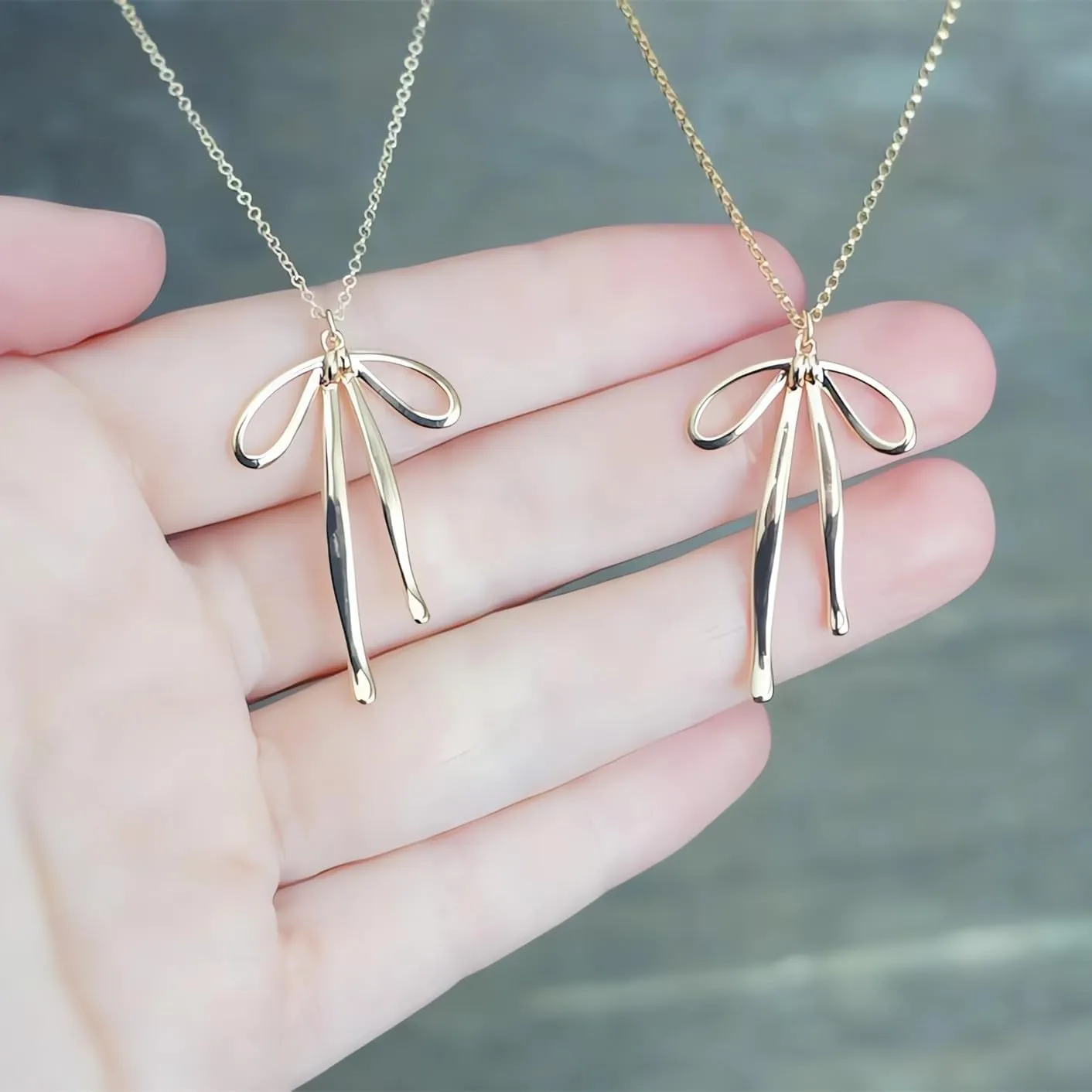 Bow Necklace for Women Gold Flowing Ribbon Bow Pendant Necklaces Dainty Bow Jewelry Bowknot Choker Necklace Fashion Bow Jewlery Men