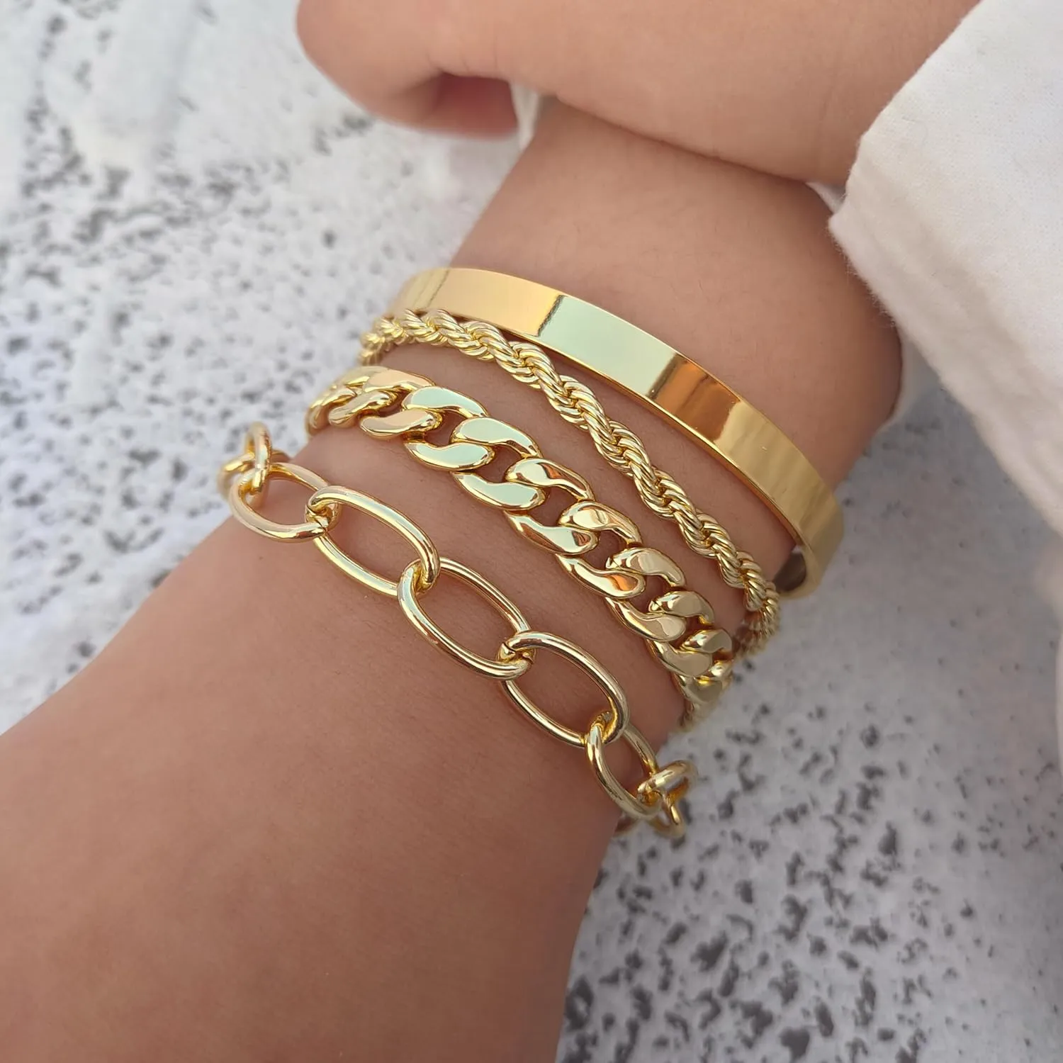 CAROVO Gold Chain Bracelets for Women, 14K Gold Plated Bracelet Set Minimalist Rope Paperclip Cuff Bracelet Delicate Herringbone Chain Bracelet Cute Jewelry Gifts for Women