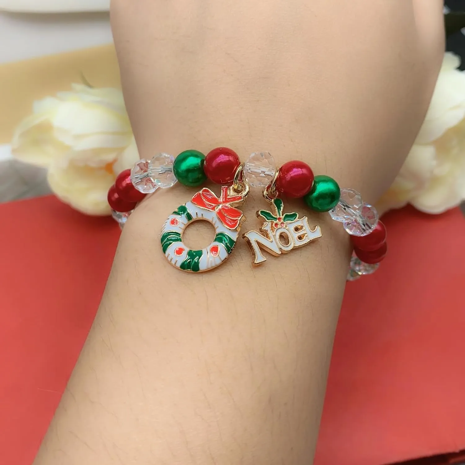 Christmas Beaded Bracelet Stackable Christmas Preppy Style Bracelet Creative Bear Star Shaped Beaded Bracelets Christmas Charm Bracelet Elastic Friendship Bracelets Holiday Bracelet Gift for Women Christmas Stocking Stuffer