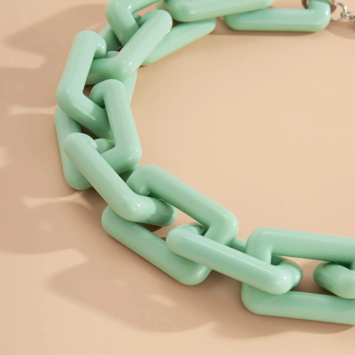 Colorful Chunky Resin Link Chain Necklaces Candy Color Acrylic Choker Dainty Lightweight Thick Punk Indie Y2k Paperclip Collar for Women Girls Jewelry
