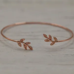 Dainty bangle with leaf ends
