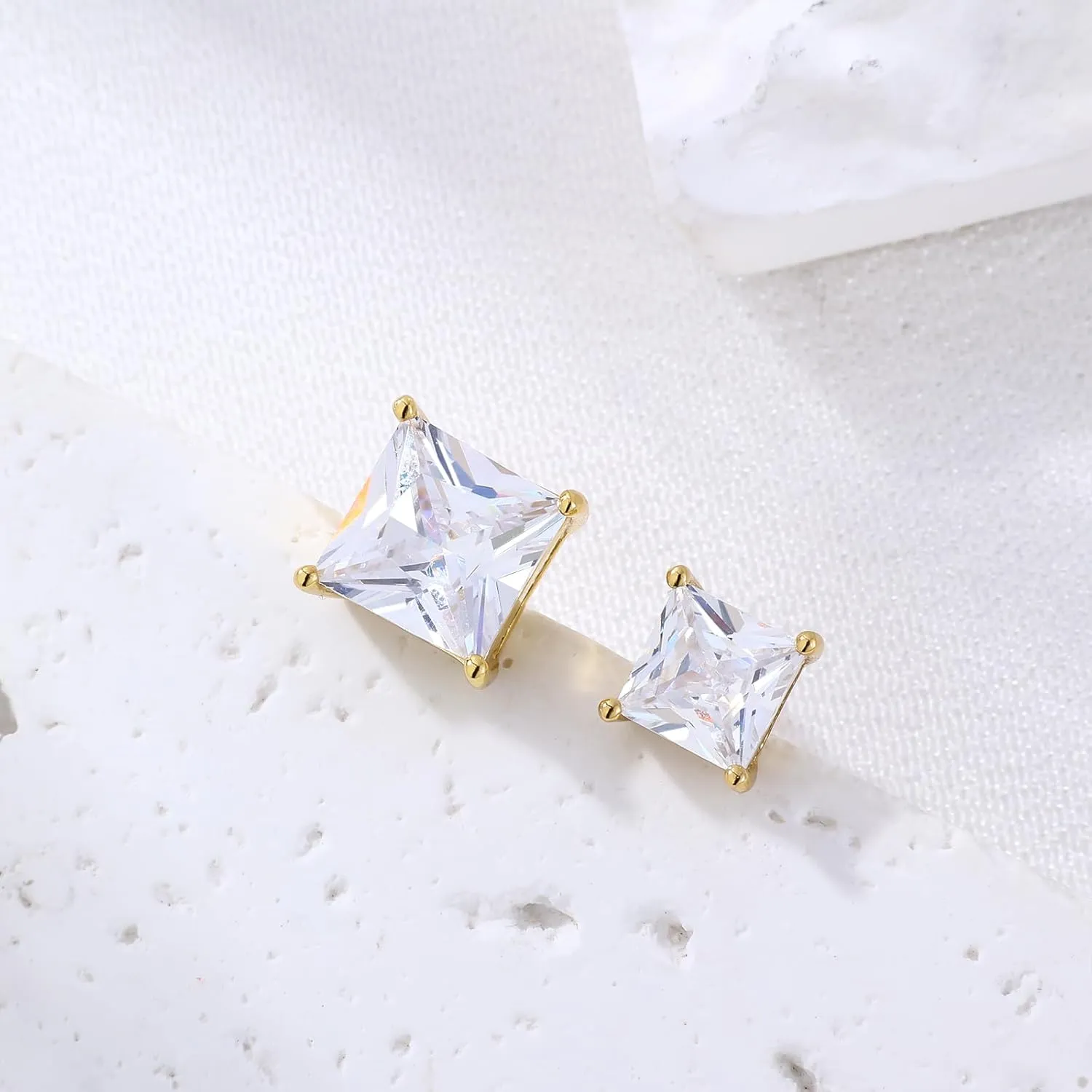 FEEL STYLE 18K White Gold Plated 925 Sterling Silver Princess Cut Cubic Zirconia Stud Earrings for Women Men - 6/8MM Square CZ Stud Earring Jewelry Gift Hypoallergenic