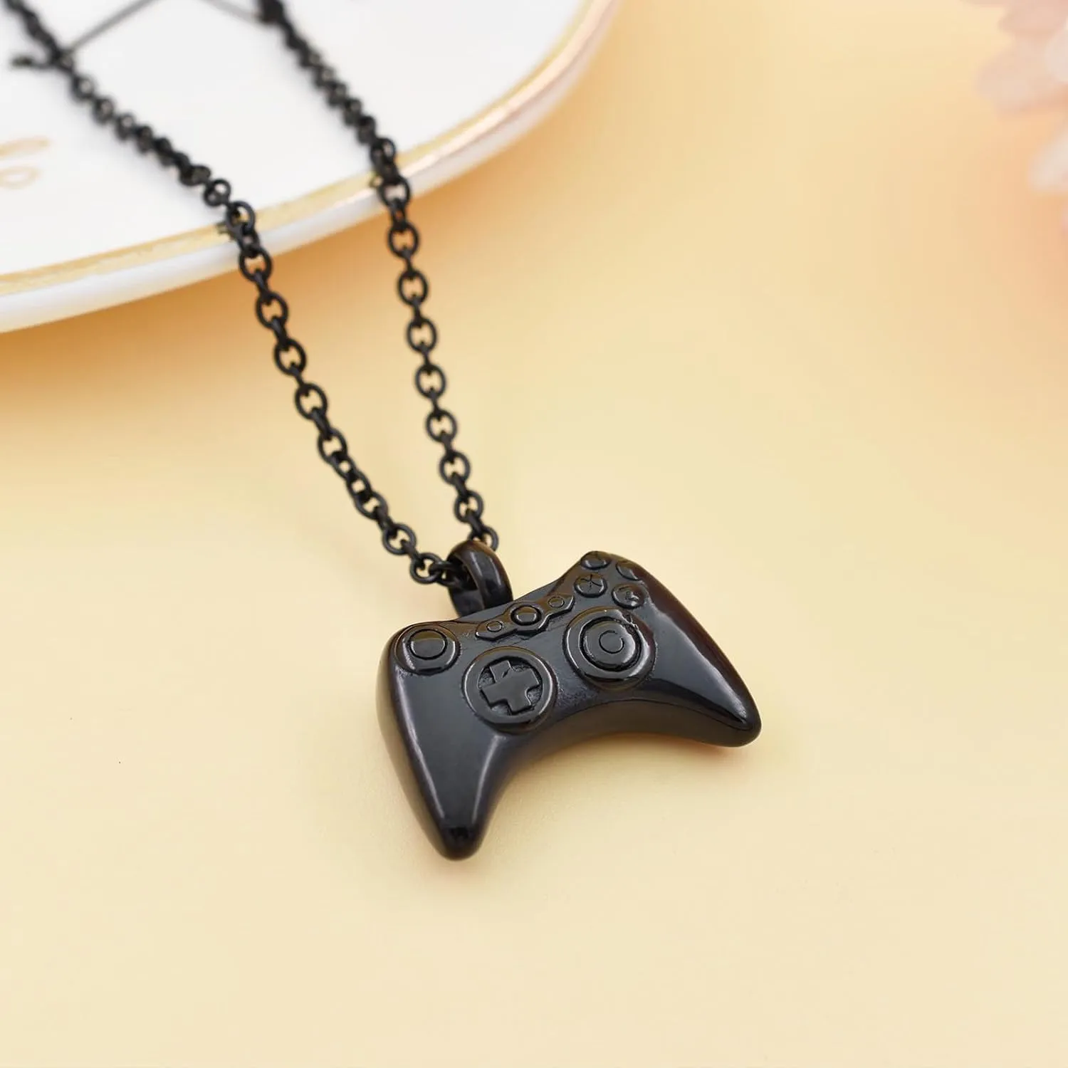 Game Controller Urn Necklaces for Ashes for Boy Men Hip Hop GamePad Cremation Jewelry for Ashes Cool Memorial Keepsake Ashes Urn Pendant Necklace