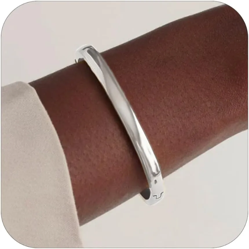 Gold Bangle Bracelets for Women, 18K Gold Plated Stainless Steel Love Friendship Bangles, Polished Finish Oval Bracelets for Women, Trendy Valentine's Birthday Christmas Gifts