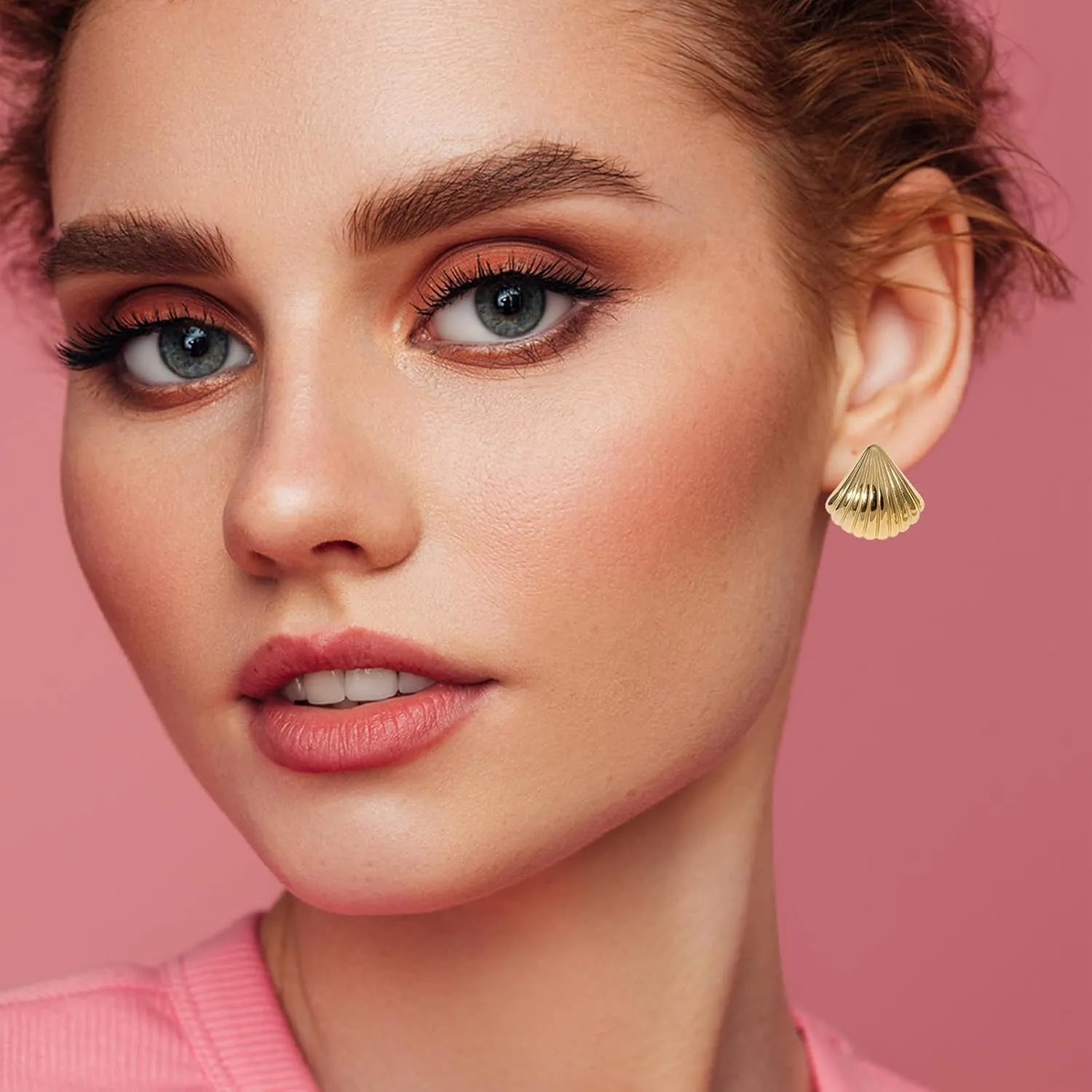 Gold Conch Stud Earrings for Women, 18k Gold Plated Big Conch Starfish Earring Chunky Statement Ocean Seashell Stud Earrings Boho Beach Earrings For Women Trendy