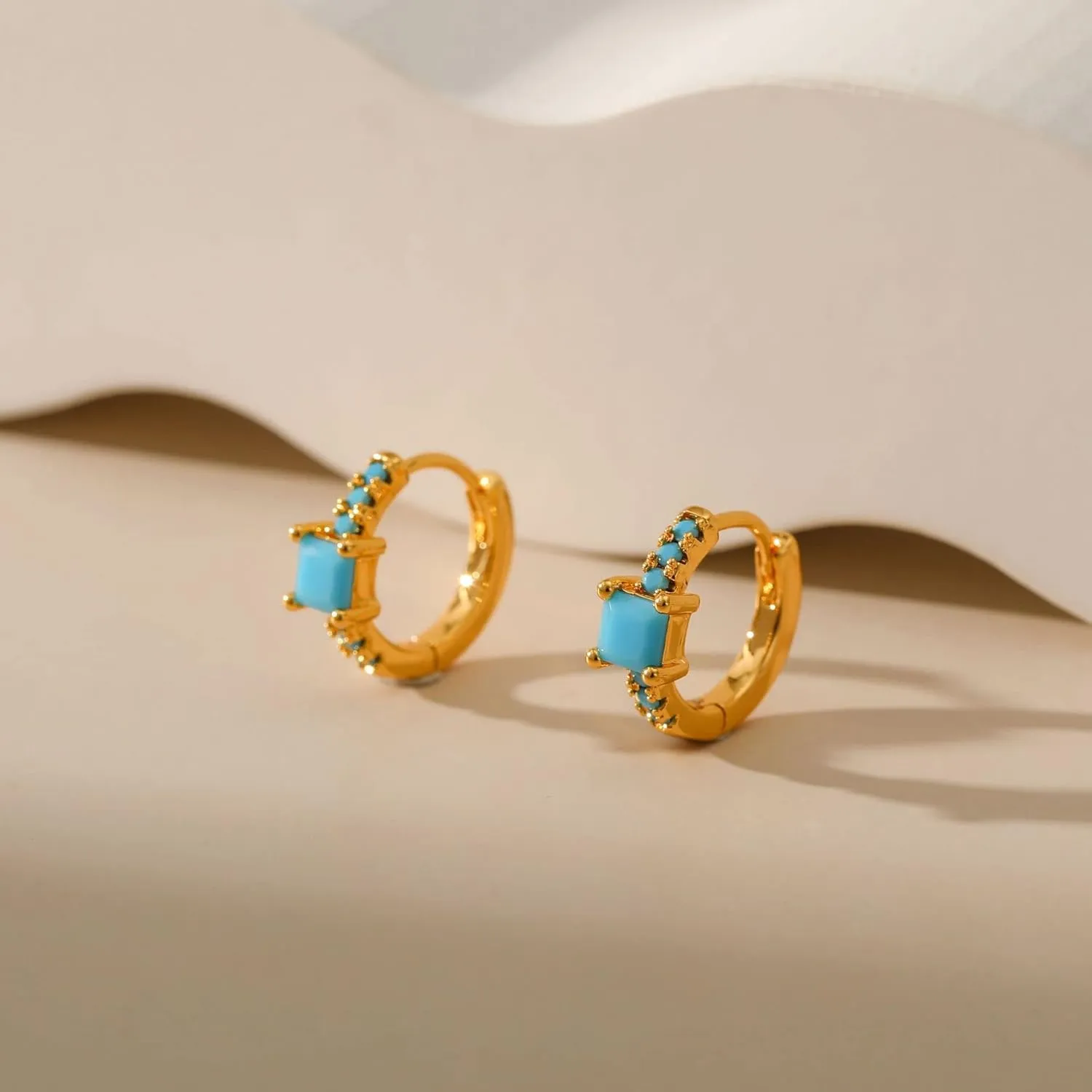 Gold Dainty Huggie Hoop Earrings for Women 18K Real Gold Plated Cuff Earrings Small Cubic Zirconia Hoop Earrings for Men Hypoallergenic Cartilage Ear Jewelry for Women