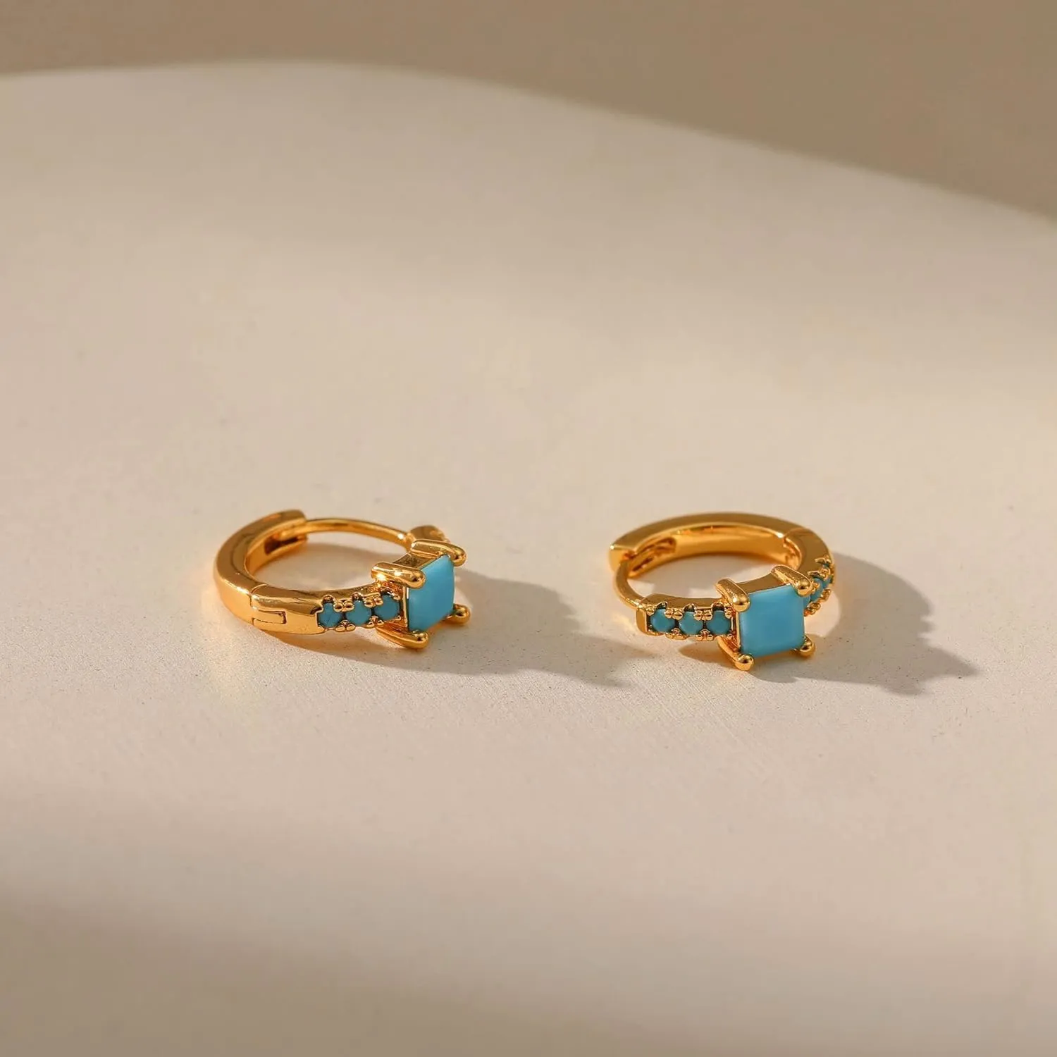 Gold Dainty Huggie Hoop Earrings for Women 18K Real Gold Plated Cuff Earrings Small Cubic Zirconia Hoop Earrings for Men Hypoallergenic Cartilage Ear Jewelry for Women
