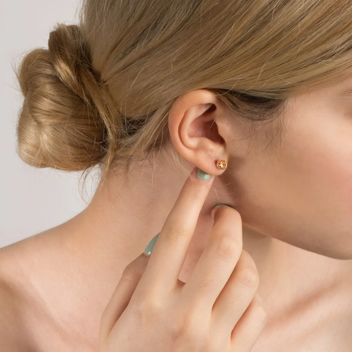 Golden Narmela Circle Stud Earrings