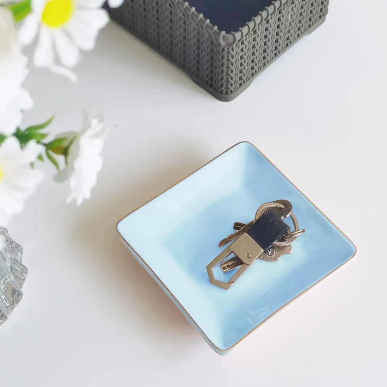 HANKOR Ceramic Jewelry Dish Tray, Decorative Trinket Tray Holder for Ring Earring Key, Gift for Women Girls, 4.7inch (Light Blue)