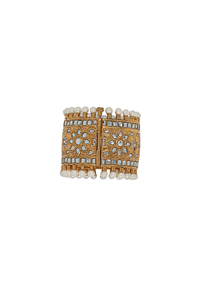JBN-002/R1-Gold and White