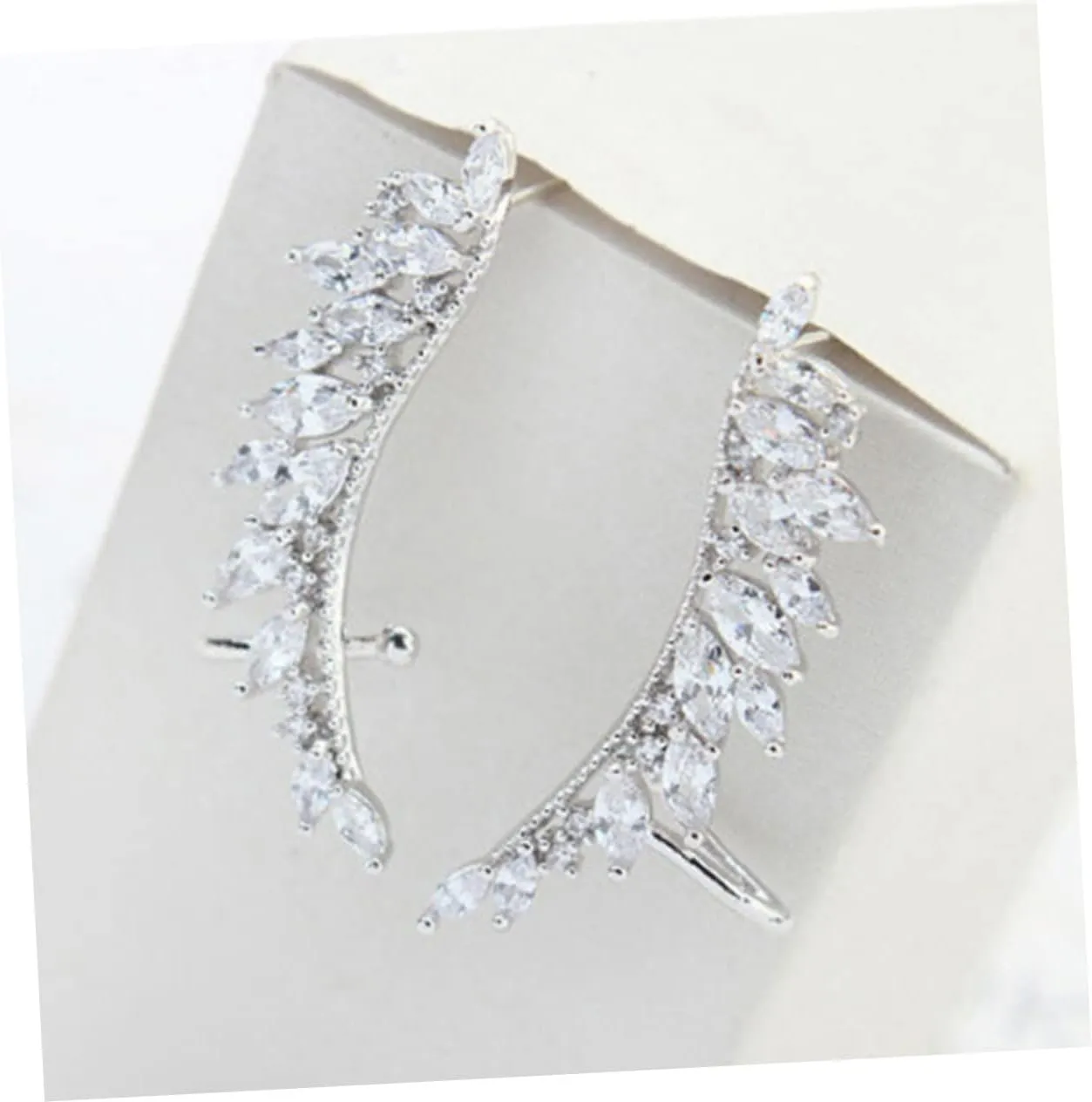 KESYOO 1 Pair Earings for Women Ear Clips Earrings Pierced Earrings Golden Womens Ear Cuff Women Ear Wrap Clip Ear Cuff for Non-pierced Ears Earmuffs Perforation Ear Drops Women's