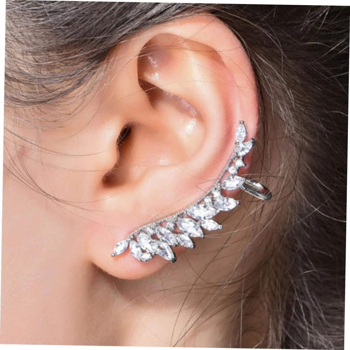 KESYOO 1 Pair Earings for Women Ear Clips Earrings Pierced Earrings Golden Womens Ear Cuff Women Ear Wrap Clip Ear Cuff for Non-pierced Ears Earmuffs Perforation Ear Drops Women's