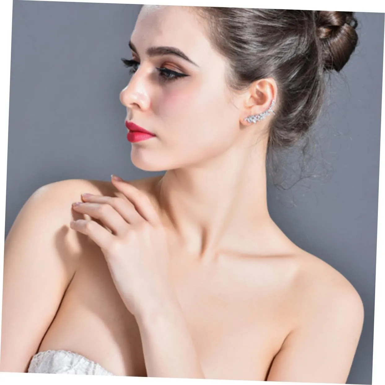 KESYOO 1 Pair Earings for Women Ear Clips Earrings Pierced Earrings Golden Womens Ear Cuff Women Ear Wrap Clip Ear Cuff for Non-pierced Ears Earmuffs Perforation Ear Drops Women's