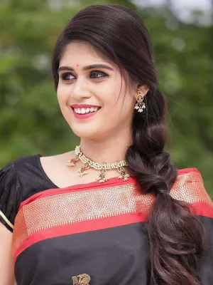 Lakshmi Pearl Necklace Temple Jewellery Set Lakshmi Pearl Necklace Temple Jewellery Set