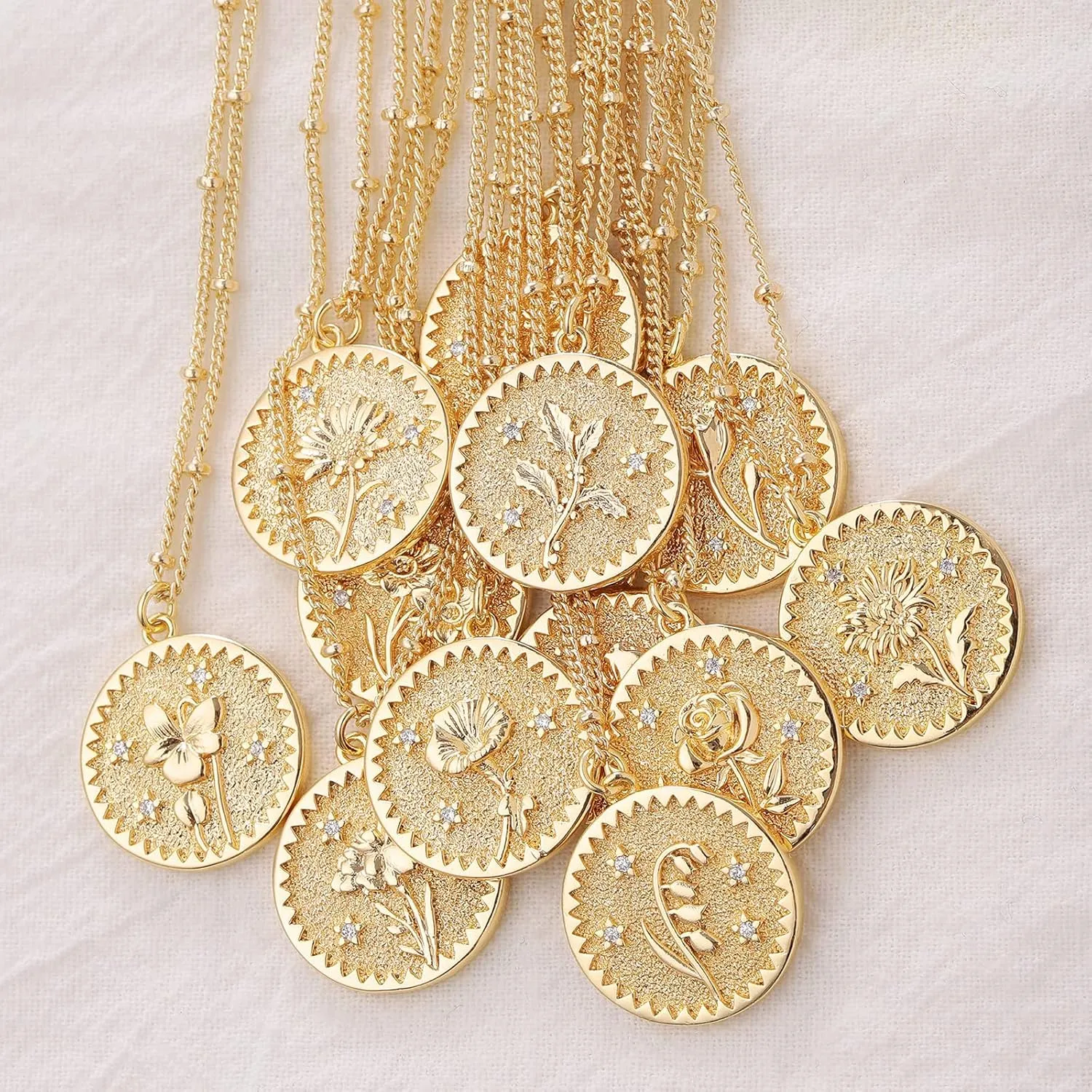Layered Birth Flower Necklace for Women 18K Gold Plated Double Layered Engraved Custom Floral Pendant Dainty Birth Month Flower Disc Coin Necklaces Personalized Jewelry