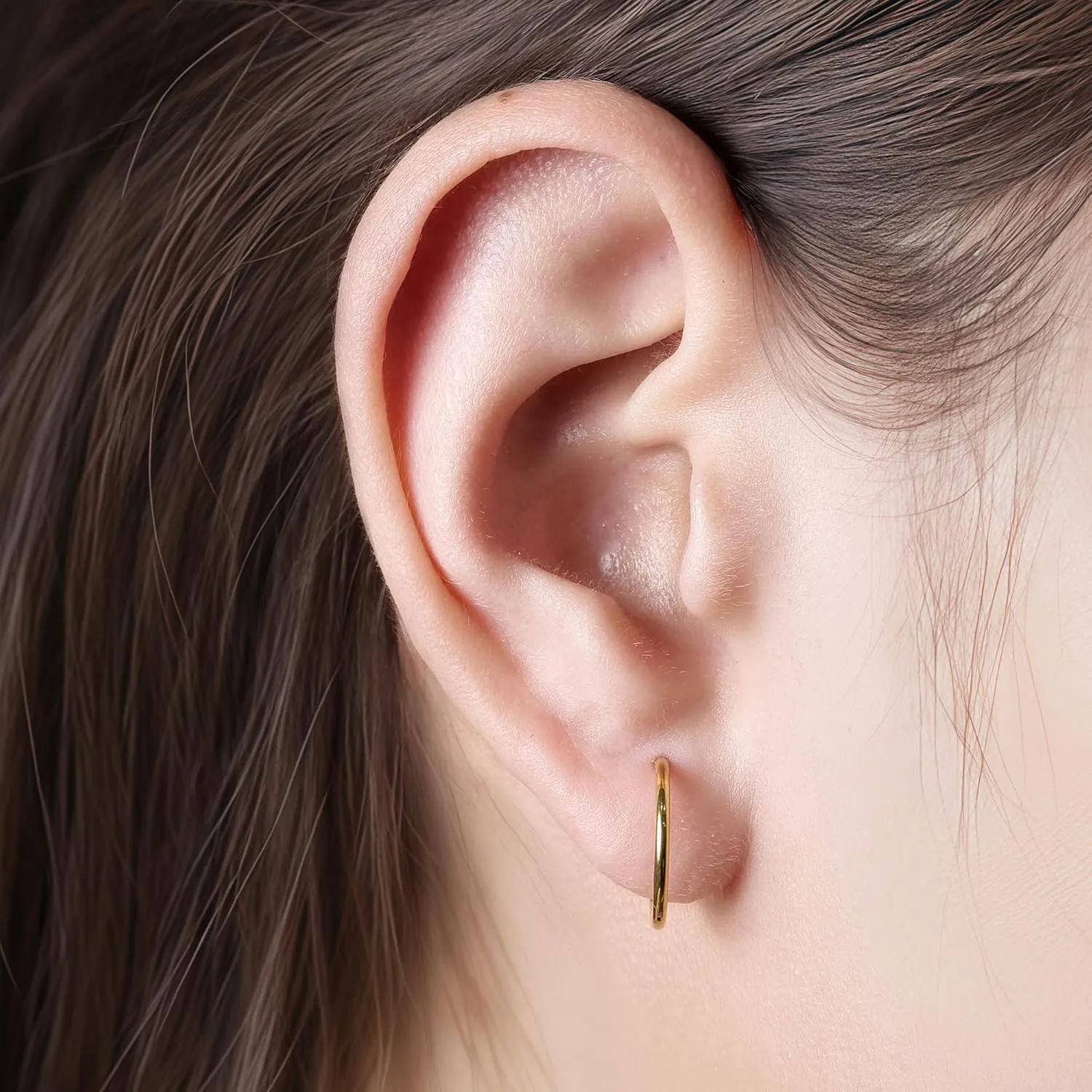Limerencia Titanium Hoop Earrings for Women,Hypoallergenic G23 Implant Grade Pure Titanium Huggie Lightweight Hoop Earrings for Women Men Sensitive Ears