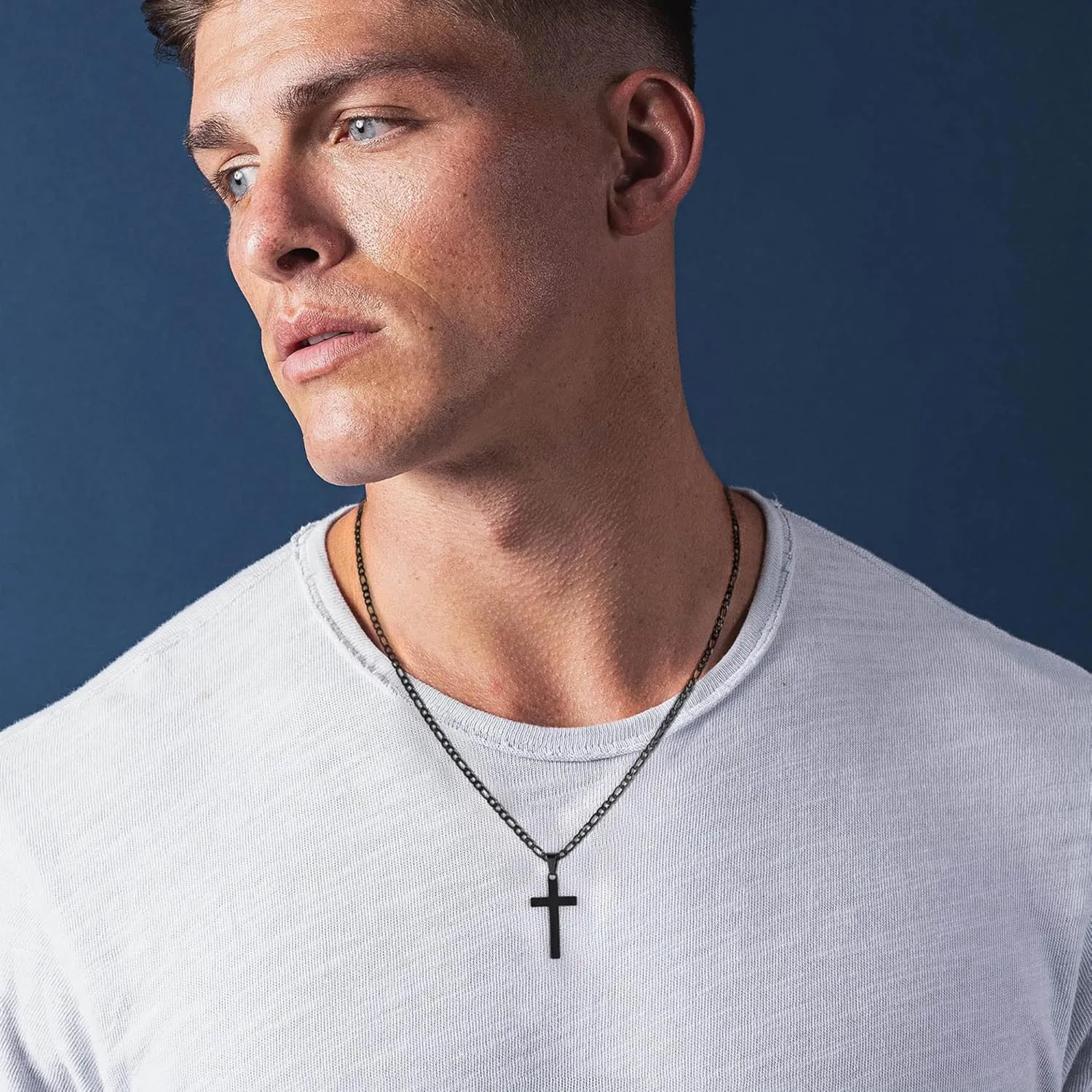 LUXEJEW Stainless Steel Cross Necklaces for Men Women Black Silver Gold Figaro Chain Cross Pendant Necklace Mens Jewelry 16-24 Inches