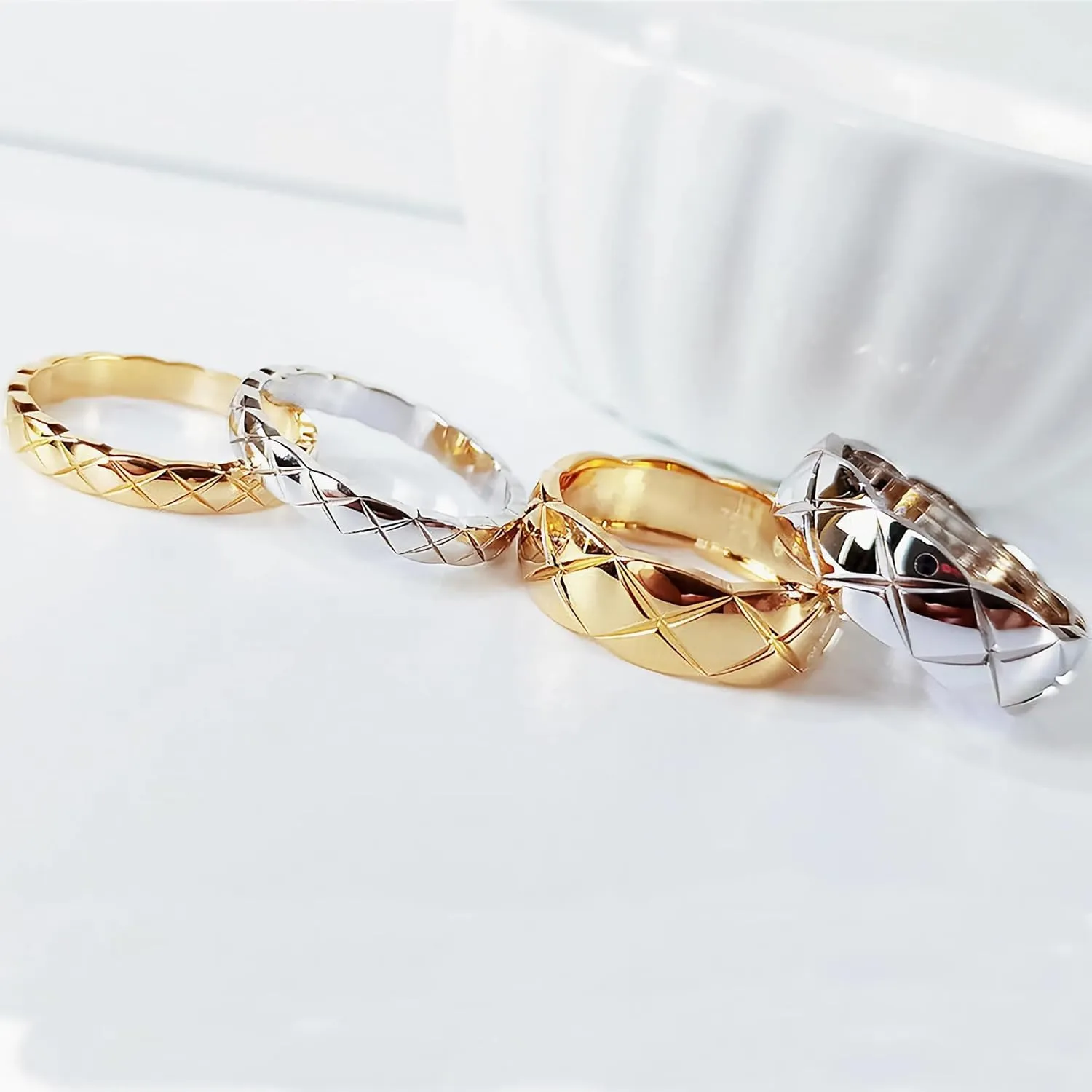 Luxury Designer 18K Gold Plating Crush Ring Surface Width Narrow 3.5mm Medium 7mm Wide 11mm Lozenge Pattern Cross Ring for Women Men Classic Simple Fashion