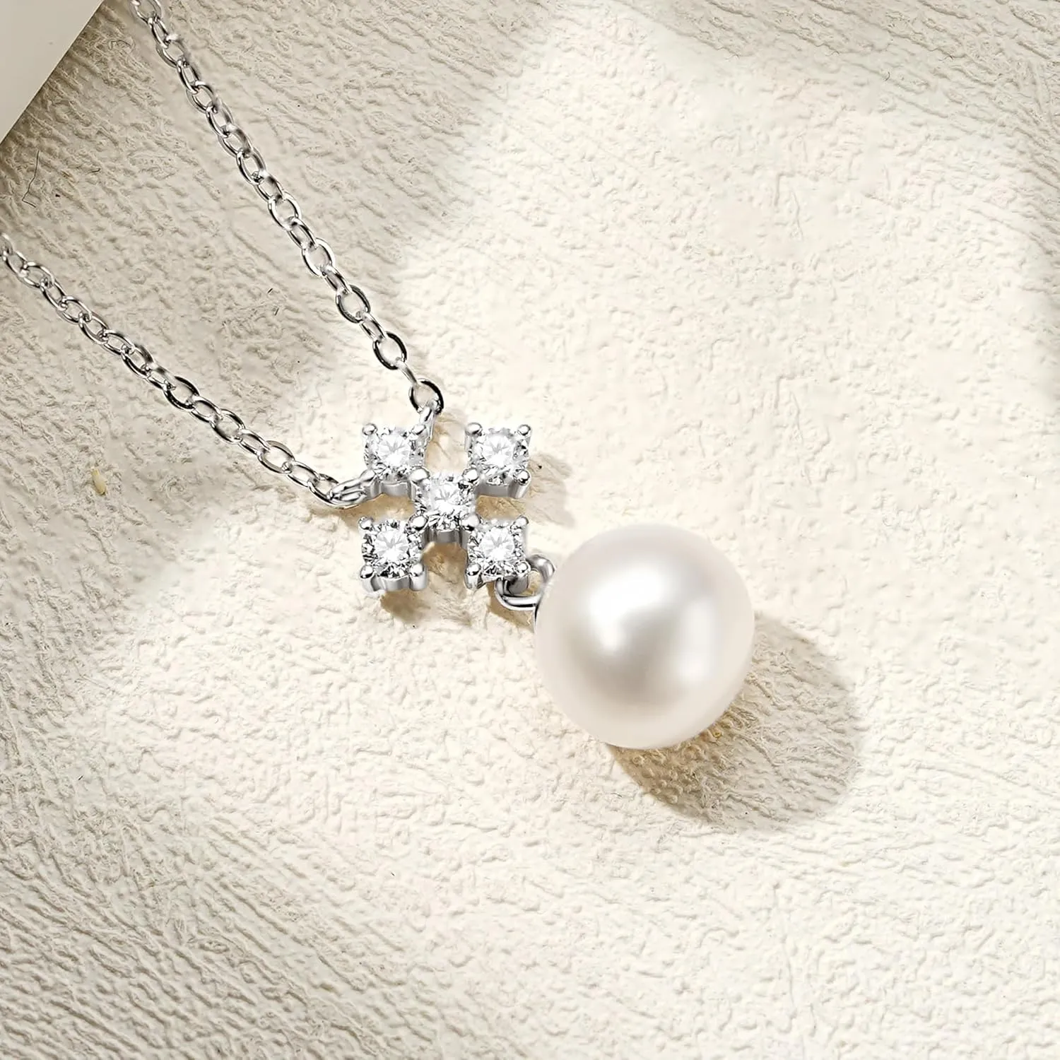 Pearl Necklaces for Women, Sterling Silver Freshwater White Pearl Pendant Necklace with Moissanite Pearl Jewelry Gifts for Wife Mom