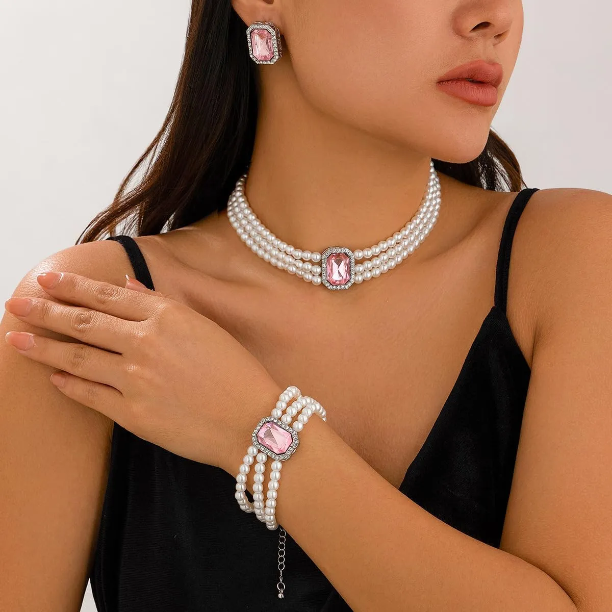 Pearls Layered Choker Necklaces Multilayer Faux Pearl Bracelet Crystal Earrings Jewelry Set 1920s Choker Necklace Bridal Wedding Party Jewelry