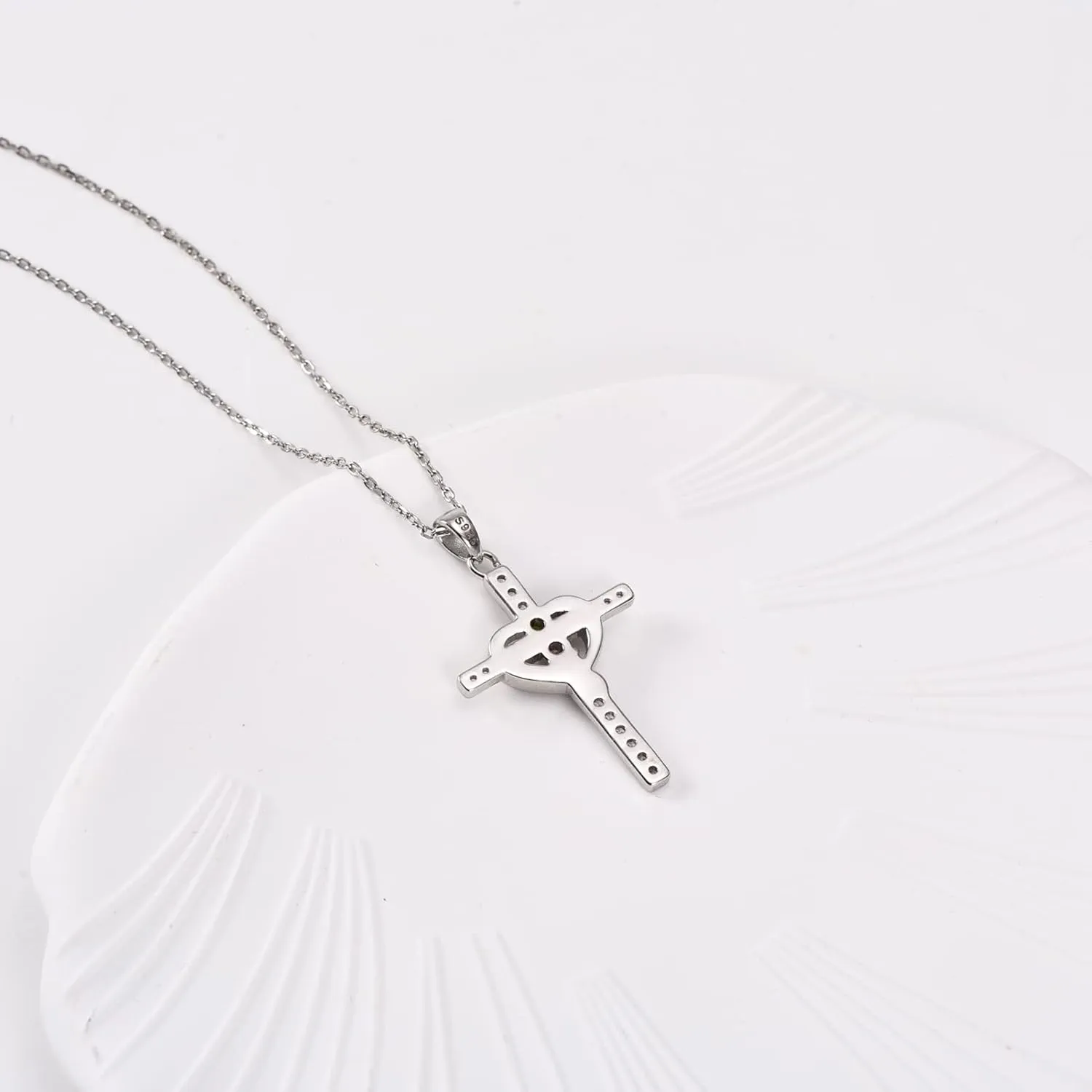 Personalized Necklaces Picture Necklace 18K Gold Plated Engraved Picture Photo Pendant Necklace with Name Jewelry Gift for Women Men