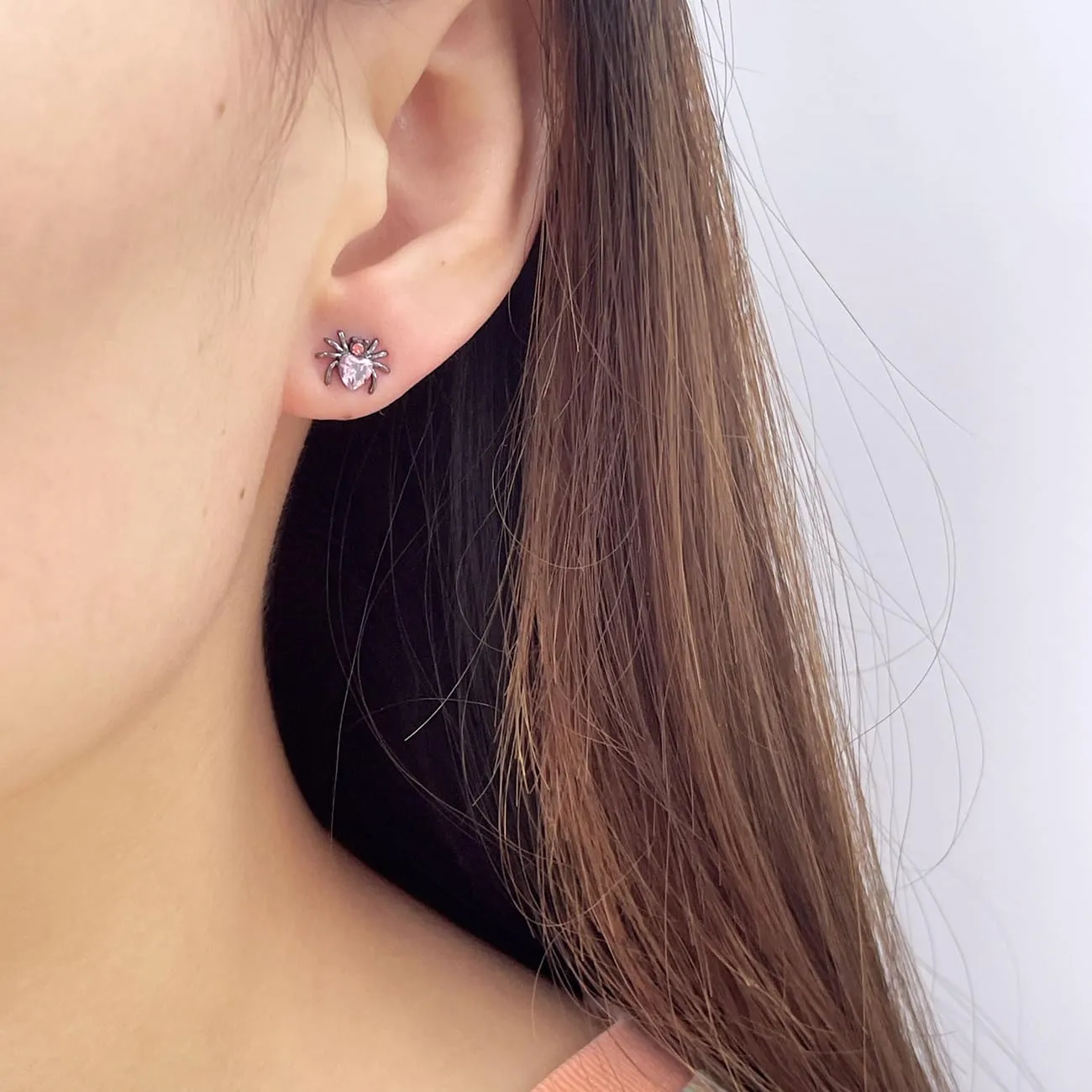 Punk CZ Spider Cartilage Tiny Stud Earrings Stainless Steel Pink Black Golden Plated Animal Crystal Love Heart Screw Flat Back Tragus Helix Studs Earring Cute Gothic Halloween Party Jewelry Gifts 18G