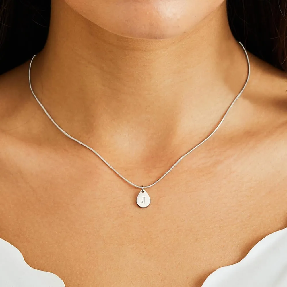 SKQIR Teardrop Initial Letter Necklaces for Women Girls,14k Gold Plated Letter A-Z Tiny waterdrop Pendant Letter Necklace for Women Dainty Minimalist Gift for girls