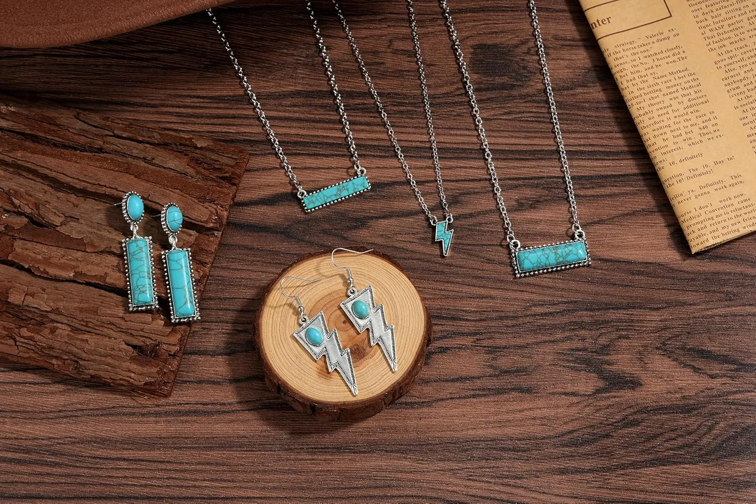 Turquoise Jewelry for Women Bohemian Western Jewelry Set Vintage Turquoise Pendant Necklace and Earring Sets