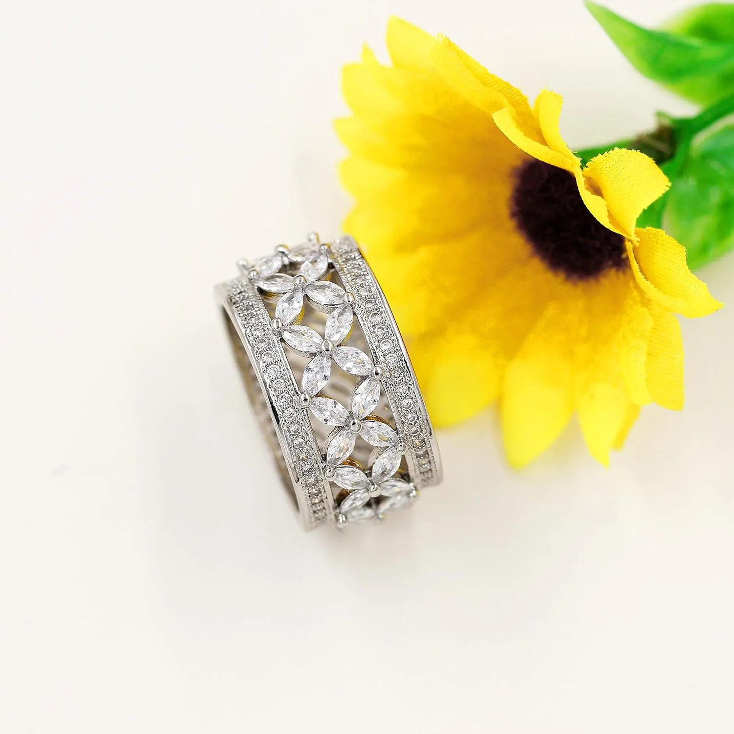 Uloveido Platinum Plated Luxury Butterfly Ring Marquise Cut Cubic Zirconia Wide Band Rings for Women