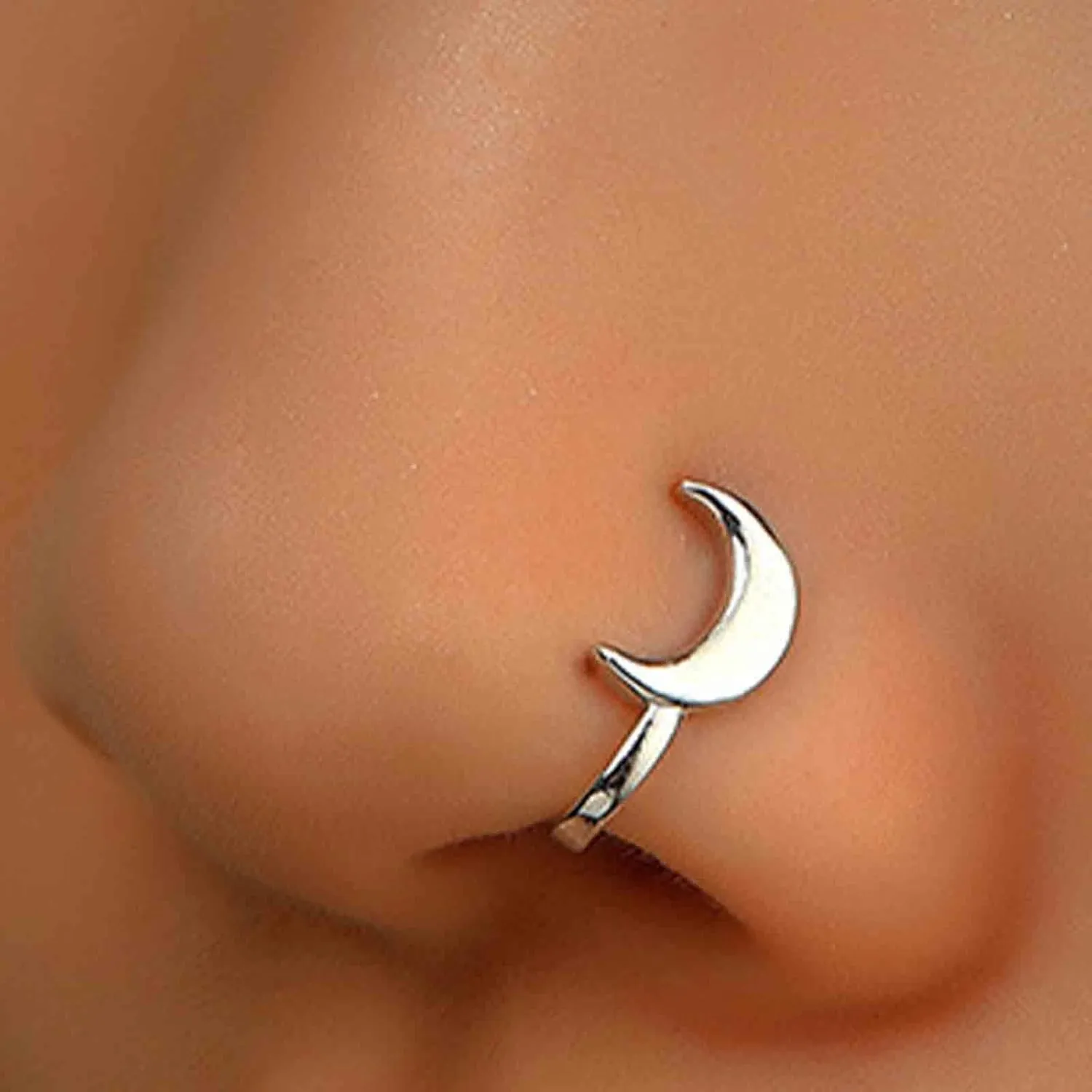Vintage Crescent Moon Nose Ring Metal Moon Nose Cuff Fine Moon Copper African Nose Ring Fake Non Pierced Nose Ring Jewelry for Women