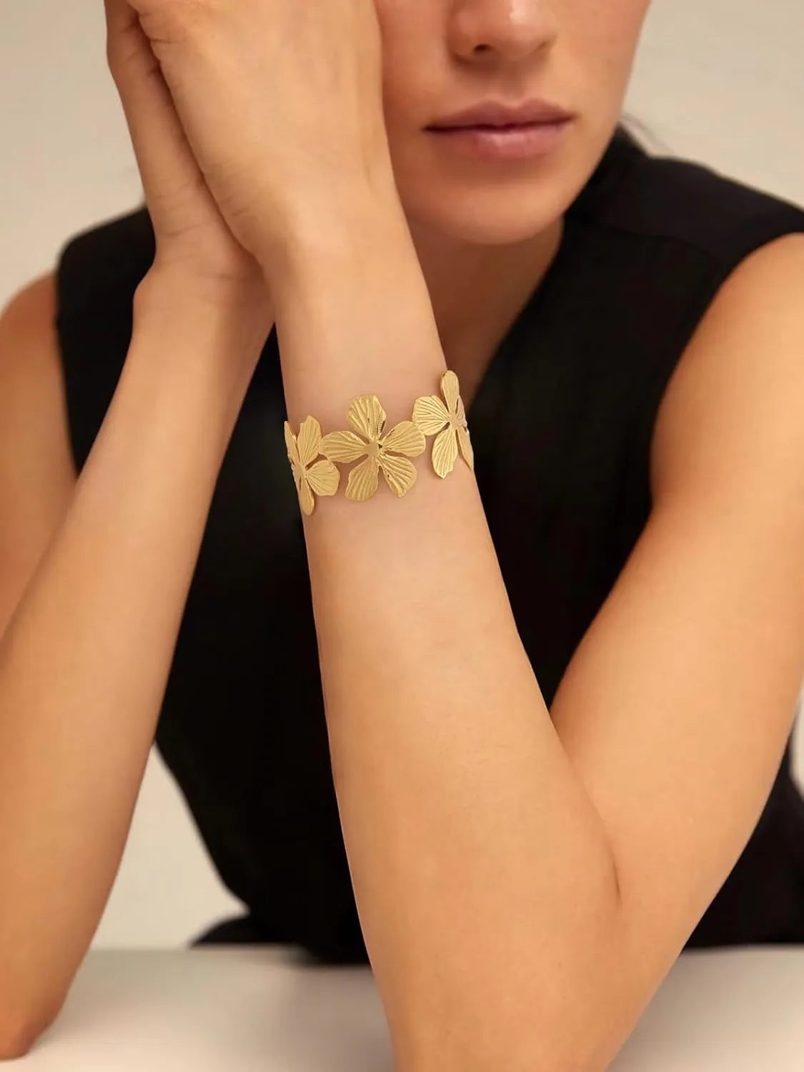 WOWORAMA Chunky Gold Cuff Bracelets for Women Vintage Gold Flower Butterfly Bracelet Trendy Boho Wide Open Cuff Bangles Matte Statement Bracelet
