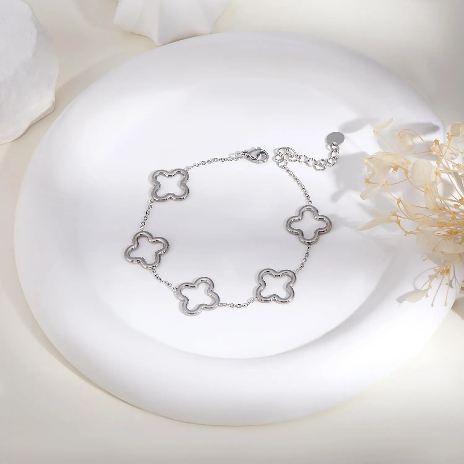 YADUDA Dainty Gold Silver Four Leaf Clover Bracelet for Women Lucky Clover Link Bracelets Wrist Jewelry for Women